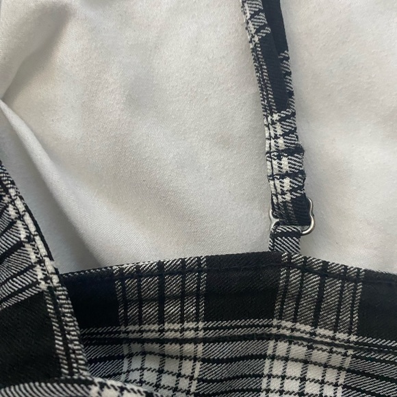 PLAID HOLLISTER CROP TOO WITH ADJESTABLE STRAPS - Picture 3 of 3